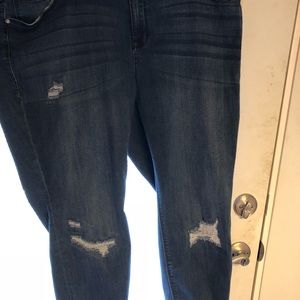 Avenue size 26 jeans